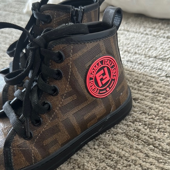 Fendi Kids Brown and Black Sneakers - Picture 2 of 4